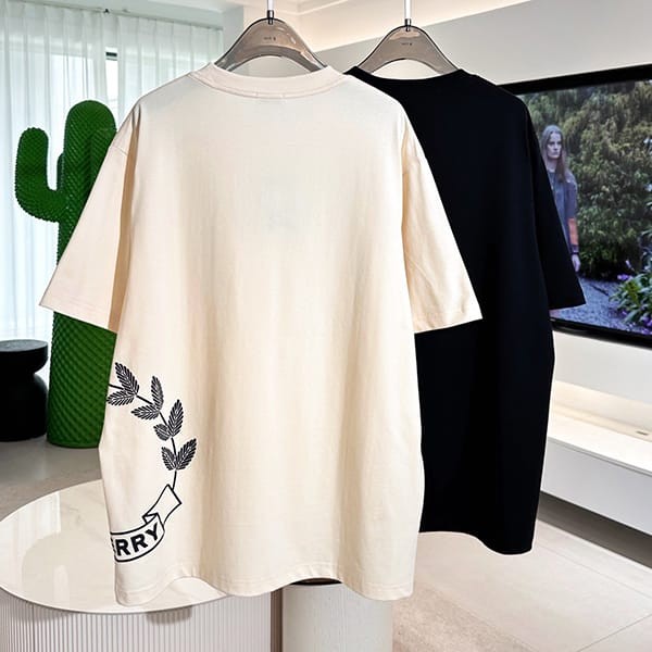 完売必至バーバリー ロゴプリントTシャツ パチモン 2色 Baz49099